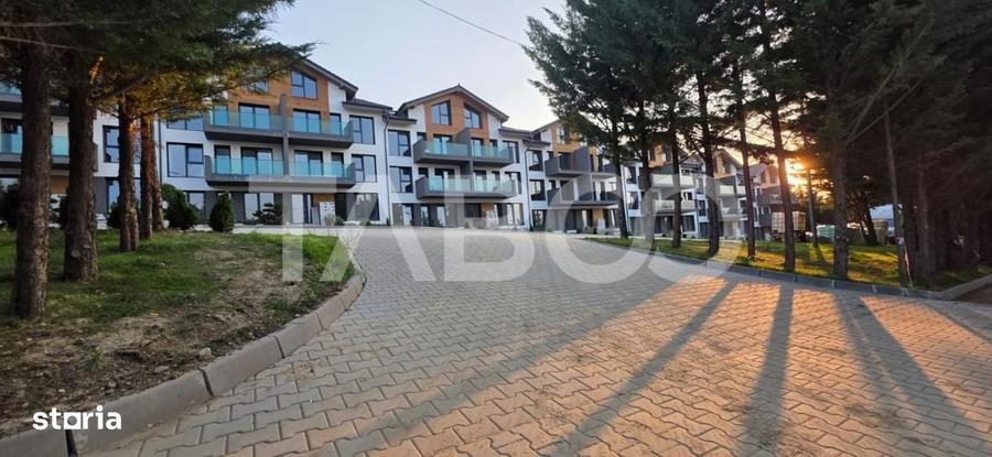 Apartament cu 3 camere decomandat în Cristian