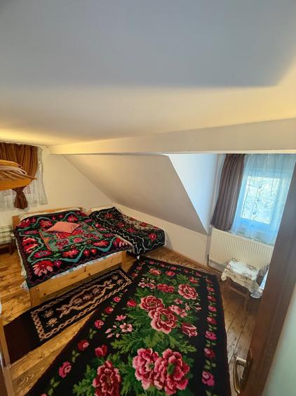 Casă cu 4 camere în Mănăstire