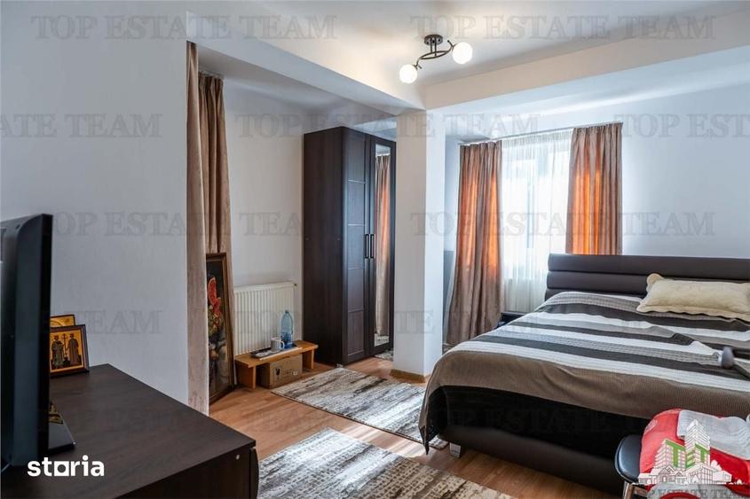 Casă cu 9 camere cu Teren 200 Mp în Titan