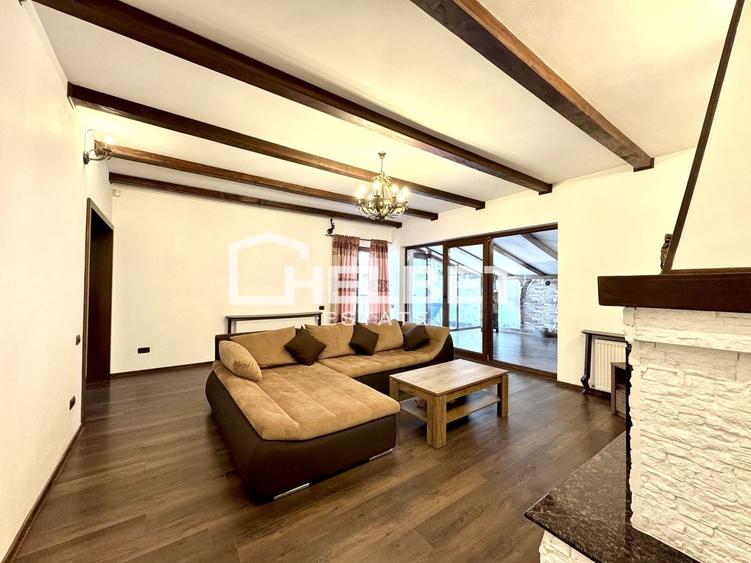 Casă individuală cu 4 camere cu Teren 320 Mp în Central