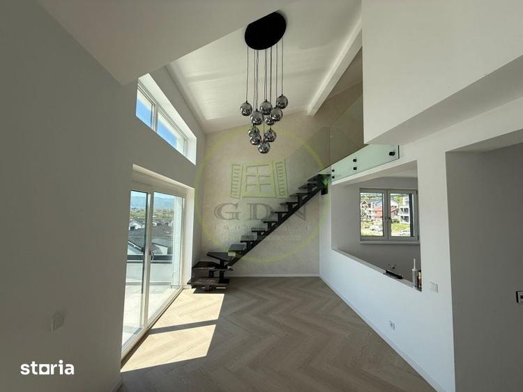 Apartament cu 3 camere în Cristian