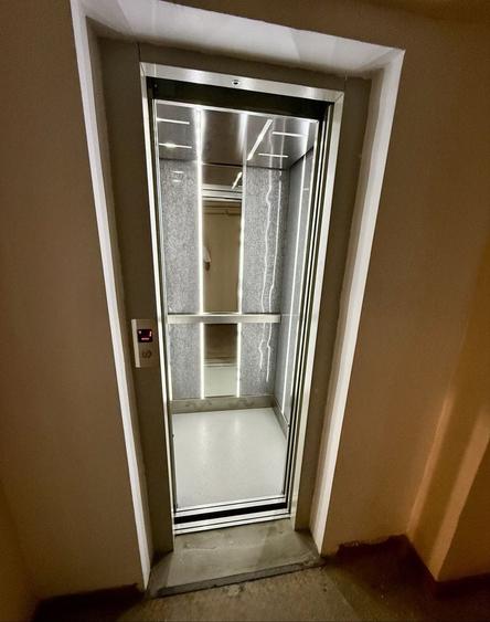 Garsonieră decomandată în Soarelui