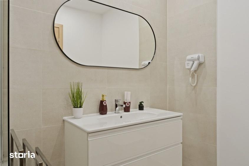 Apartament cu 3 camere, mobilat în Văcăresti