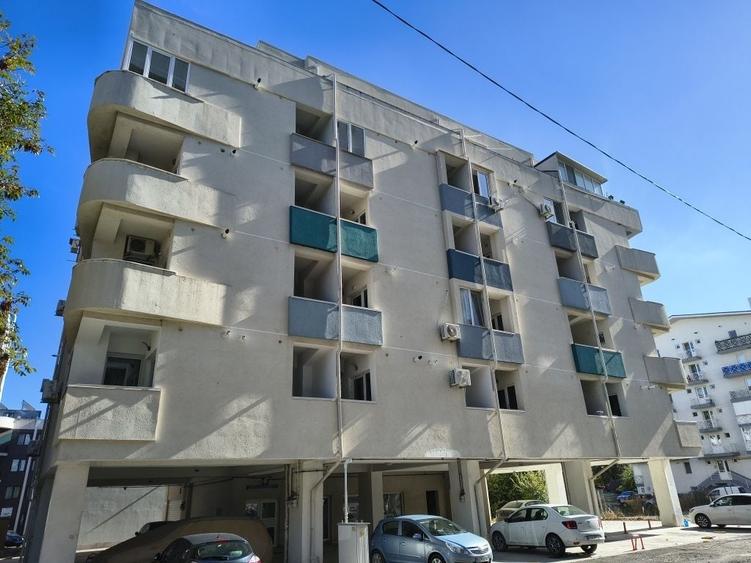 Garsonieră decomandată în Nord