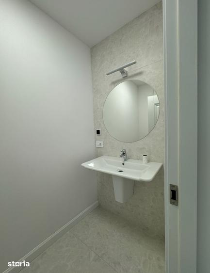 Casă cu 5 camere cu Teren 425 Mp în Mărăști