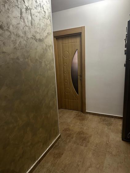 Apartament cu 2 camere decomandat, mobilat în Metalurgiei