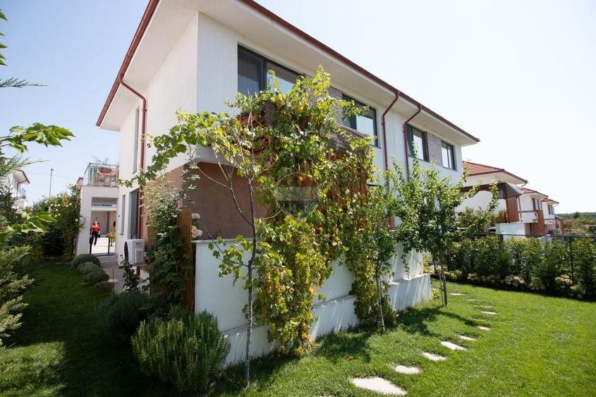 Casă / Vilă cu 5 camere de vanzare in Mogosoaia, 200 m pana la padure - 21
