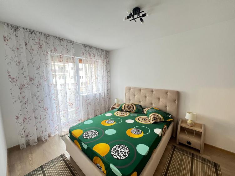 Apartament cu 2 camere semidecomandat, mobilat în Sânpetru