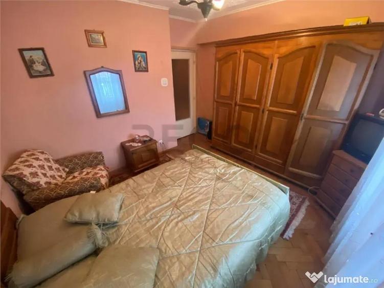 Apartament cu 3 camere decomandat în Central