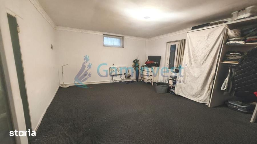 Casă cu 5 camere cu Teren 968 Mp în Biharia