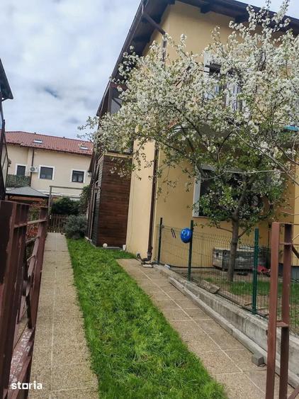 Apartament cu 3 camere decomandat în Mogoșoaia
