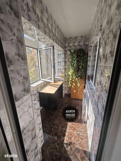 Apartament cu 4 camere decomandat în Central
