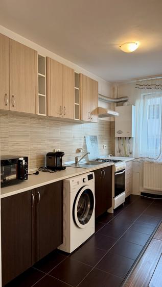 Apartament cu 2 camere semidecomandat în Florești