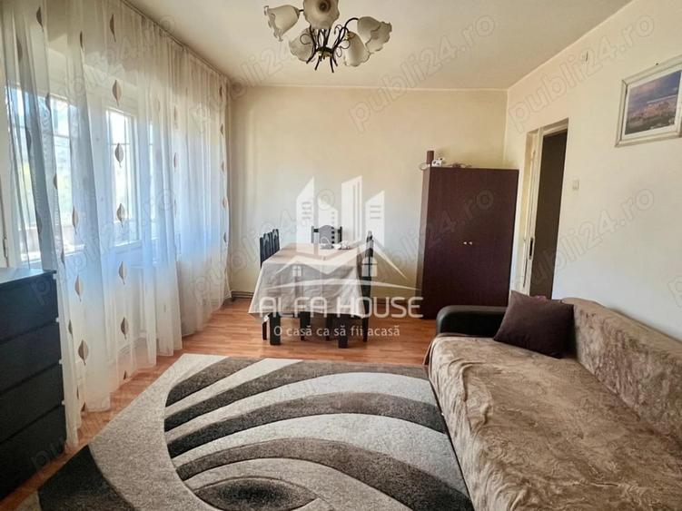 Apartament cu 3 camere decomandat în Central