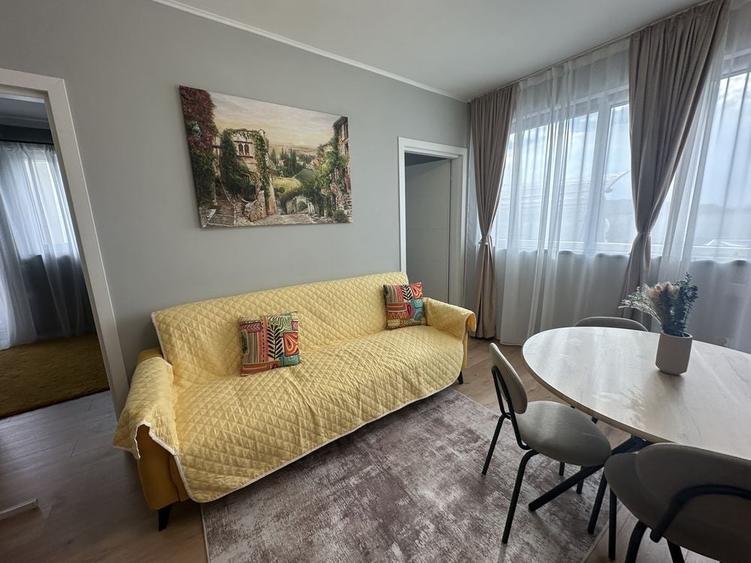 Apartament cu 3 camere decomandat în Baciu