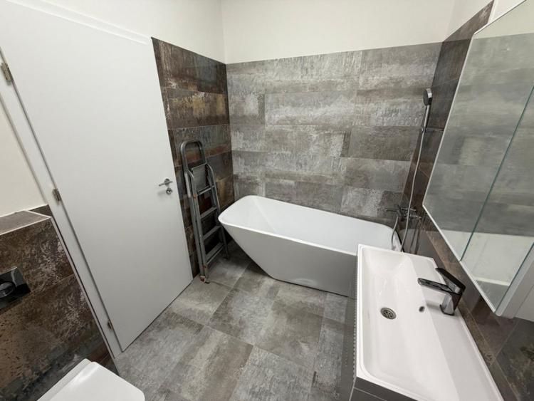 Apartament 3 camere, 70 mp, Sub Cetate - 4