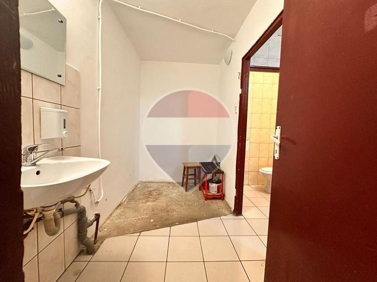 Spațiu comercial, de 70 mp, în Central