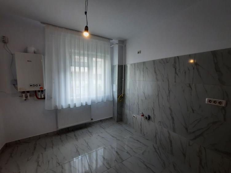 Apartament cu 2 camere semidecomandat în Precista
