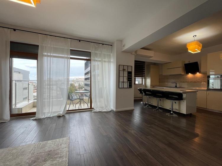 Apartament cu 3 camere decomandat în Faleza Nord