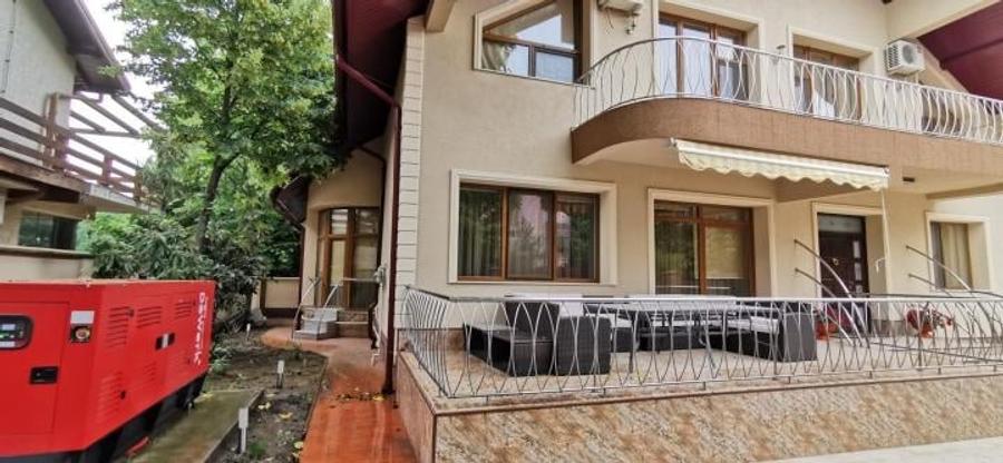 Casă cu 4 camere cu Teren 1000 Mp în Băneasa