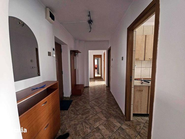 Apartament cu 2 camere decomandat, mobilat în Victoriei