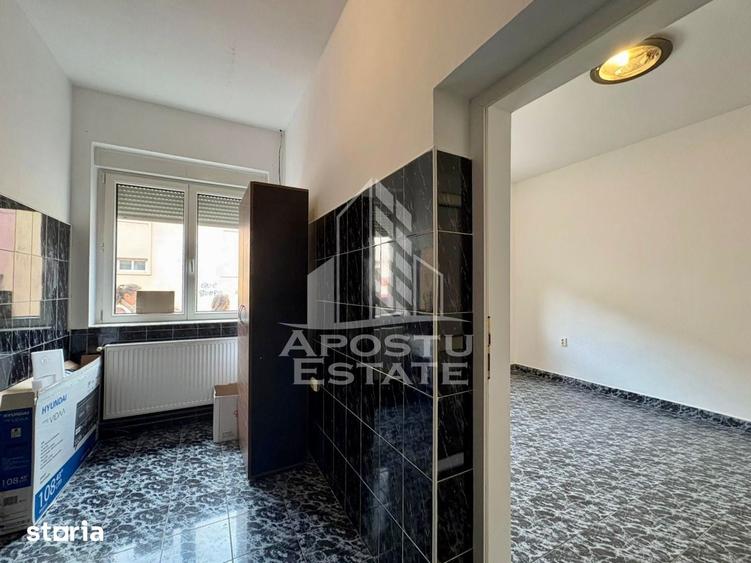 Casă cu 8 camere cu Teren 548 Mp în Fabric