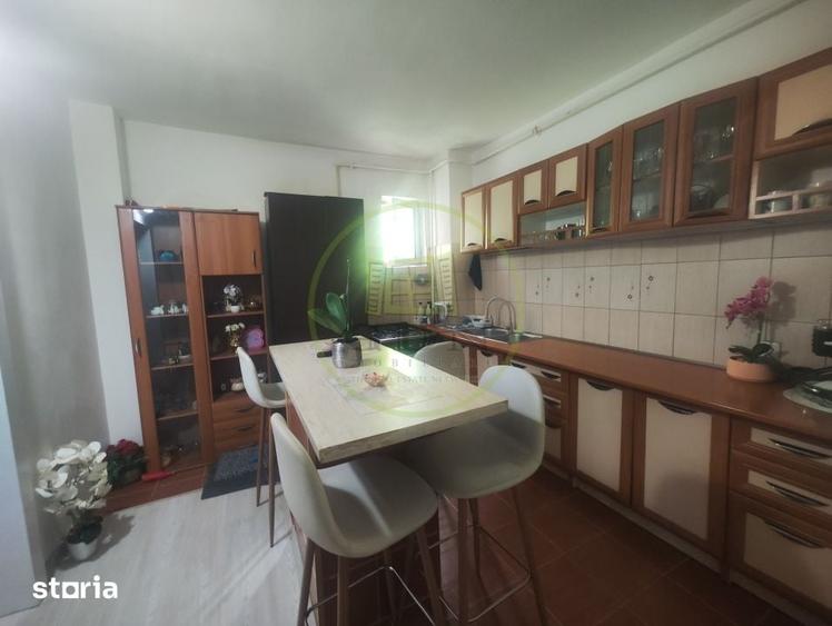 Casă cu 4 camere cu Teren 397 Mp în George Enescu
