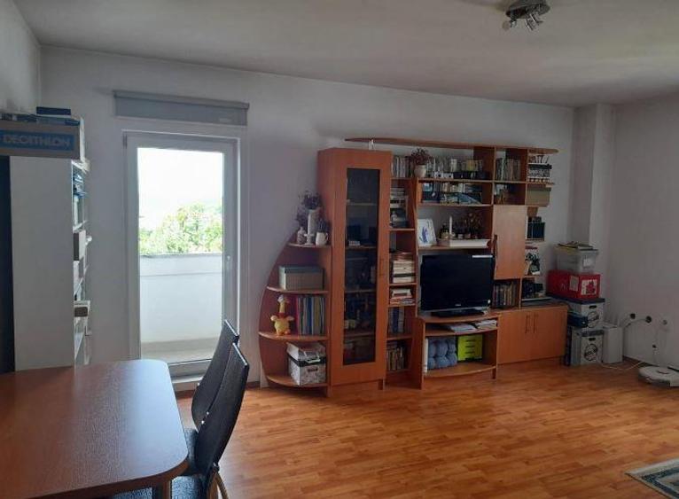 Apartament cu 2 camere decomandat în Zorilor