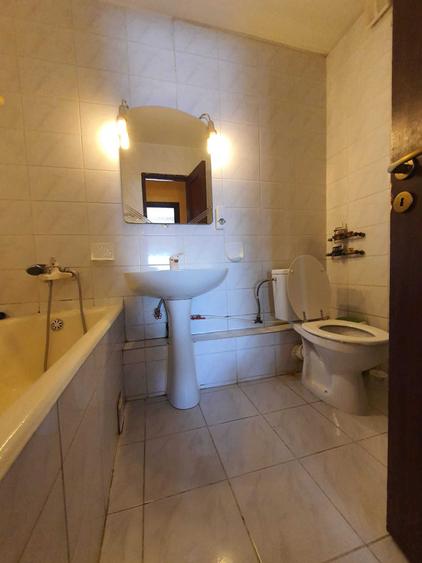 Apartament cu 2 camere decomandat în Turda