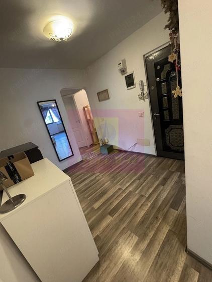 Apartament cu 3 camere decomandat în Pantelimon