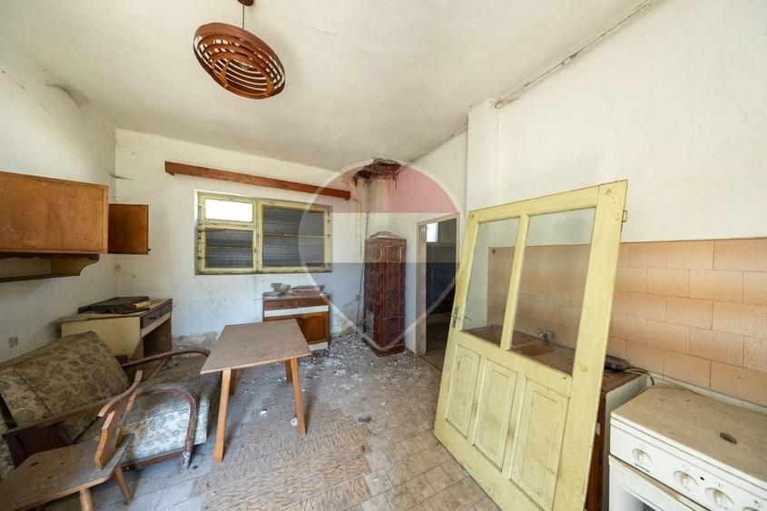Casa cu potențial rar în Săcele: 2 corpuri și teren de 1.048 mp - 26