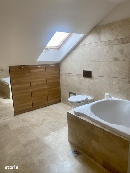 Apartament cu 3 camere în Europa