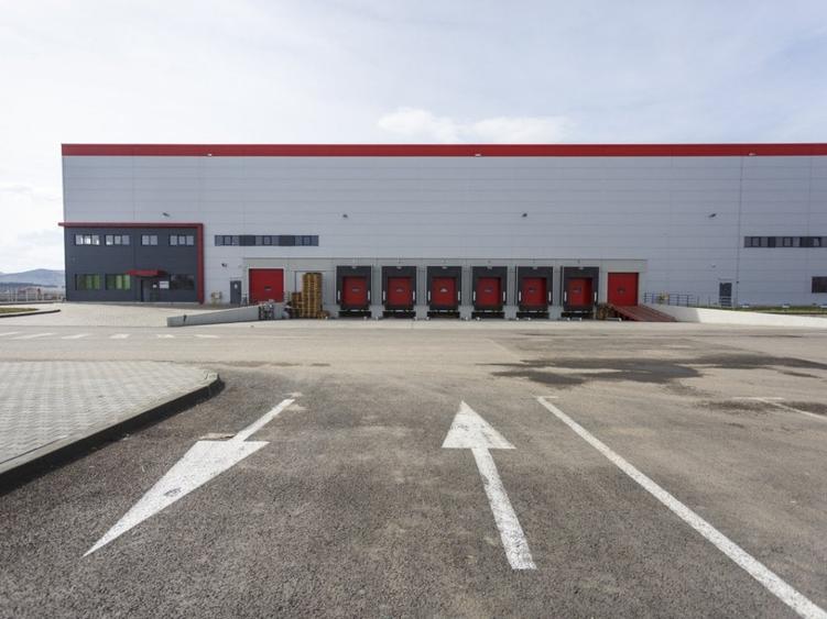 Spațiu industrial, de 31,300 mp, în Jucu