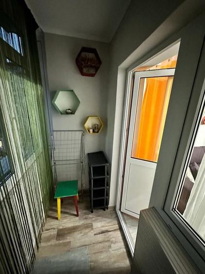 Apartament cu 2 camere decomandat în Solidarității