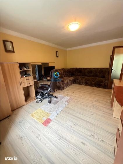 Apartament cu 2 camere decomandat în Valea Cetății