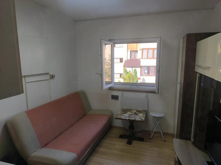 Garsonieră decomandată în Mocira