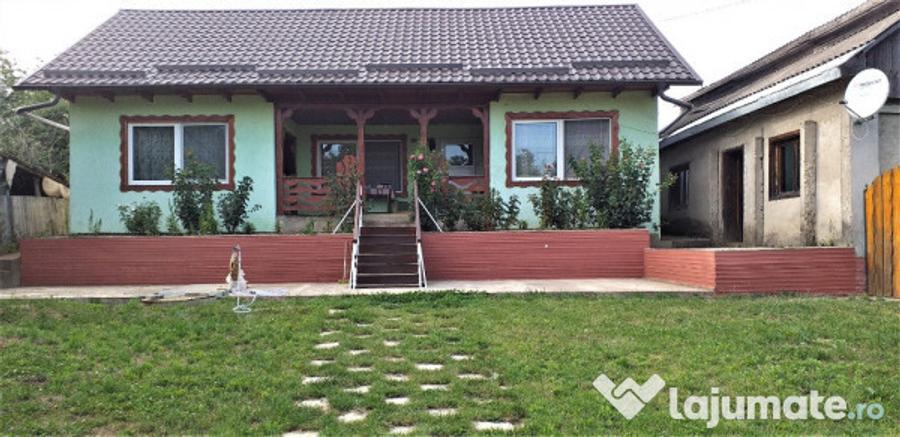 Casă individuală cu 2 camere cu Teren 1644 Mp în Burlești