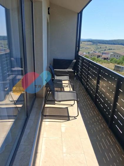 Apartament cu 2 camere semidecomandat, mobilat în Dâmbul Rotund