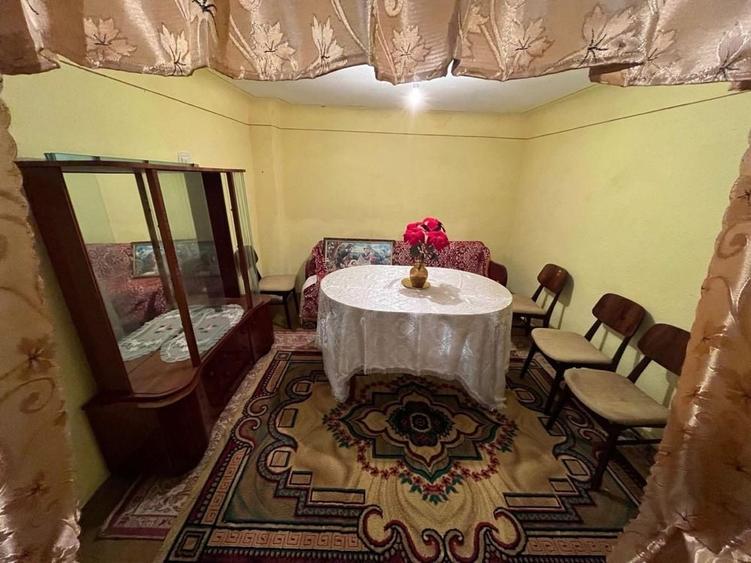 Casă cu 4 camere în Popești (Brazi)