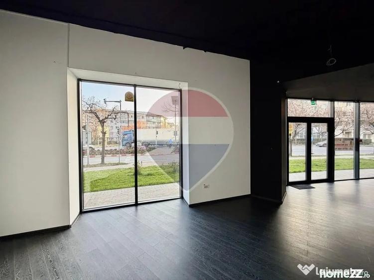 Spațiu comercial, de 270 mp, în Nord