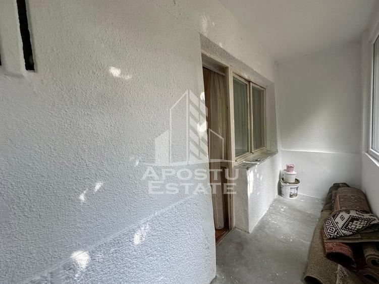 Apartament cu 2 camere semidecomandat, mobilat în Grădiște