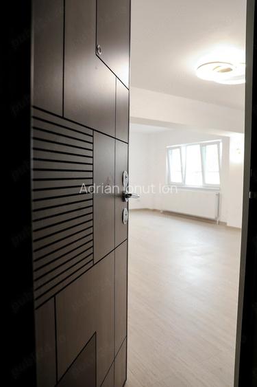 Apartament 4 camere de vanzare in Slobozia