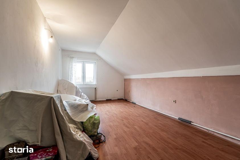 Casă cu 5 camere cu Teren 360 Mp în Mureșel