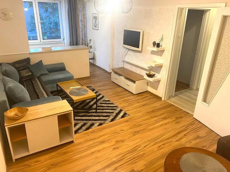 Apartament cu 2 camere semidecomandat în Domenii
