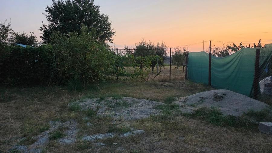 Casă individuală cu 3 camere cu Canalizare în Diniaș