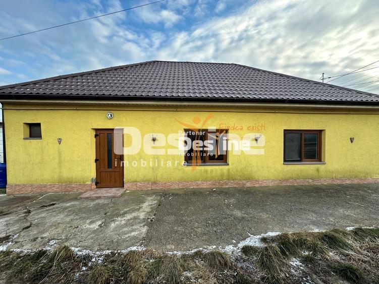 Duplex cu 3 camere cu Canalizare în Central