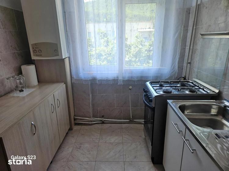 Apartament cu 2 camere decomandat în Mărăței