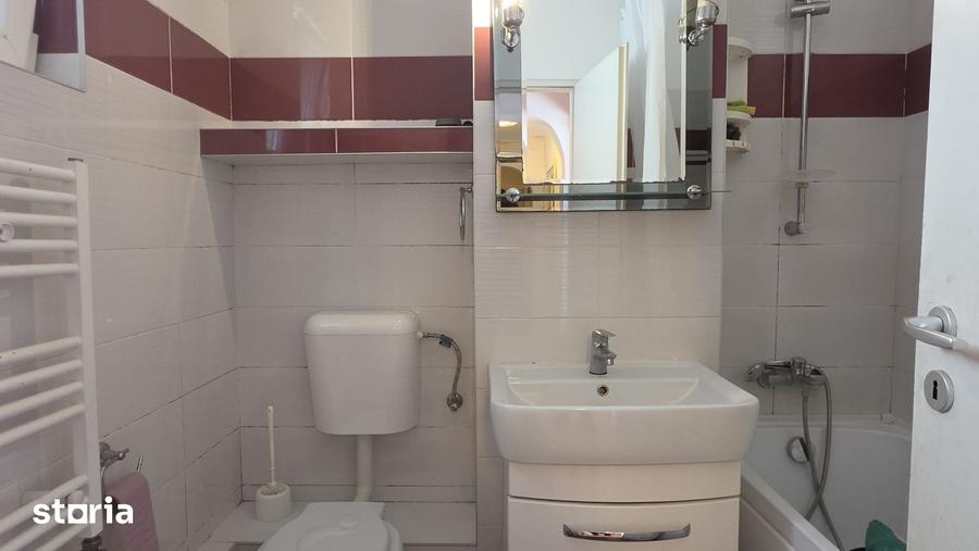Apartament cu 3 camere decomandat în Griviței