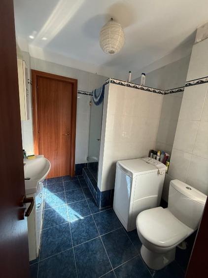 Apartament cu 3 camere decomandat, mobilat în Armeneasca
