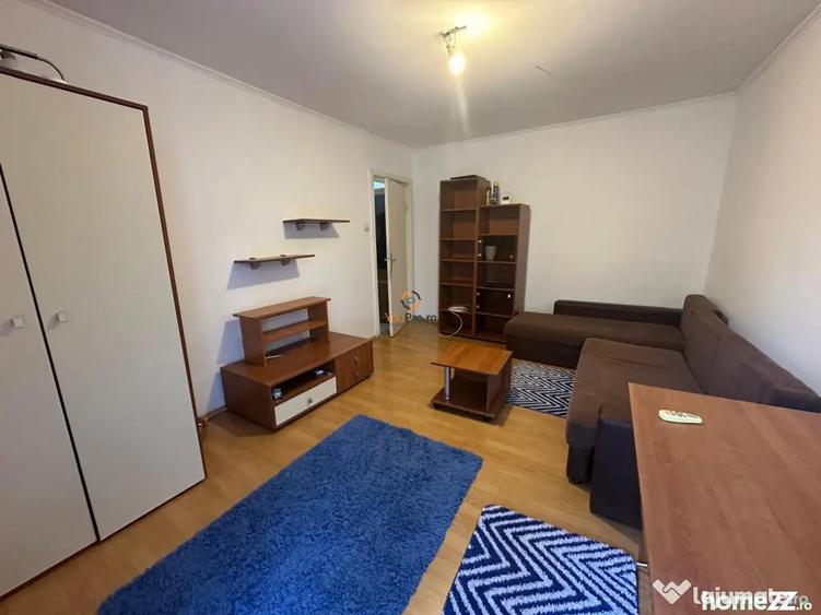 Garsonieră decomandată în Complex Studențesc